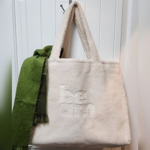 BE AM Teddy Tote - Comfy Big Furry Tote NWOT SALE SALE SALE 🤑🤑🤑🤑